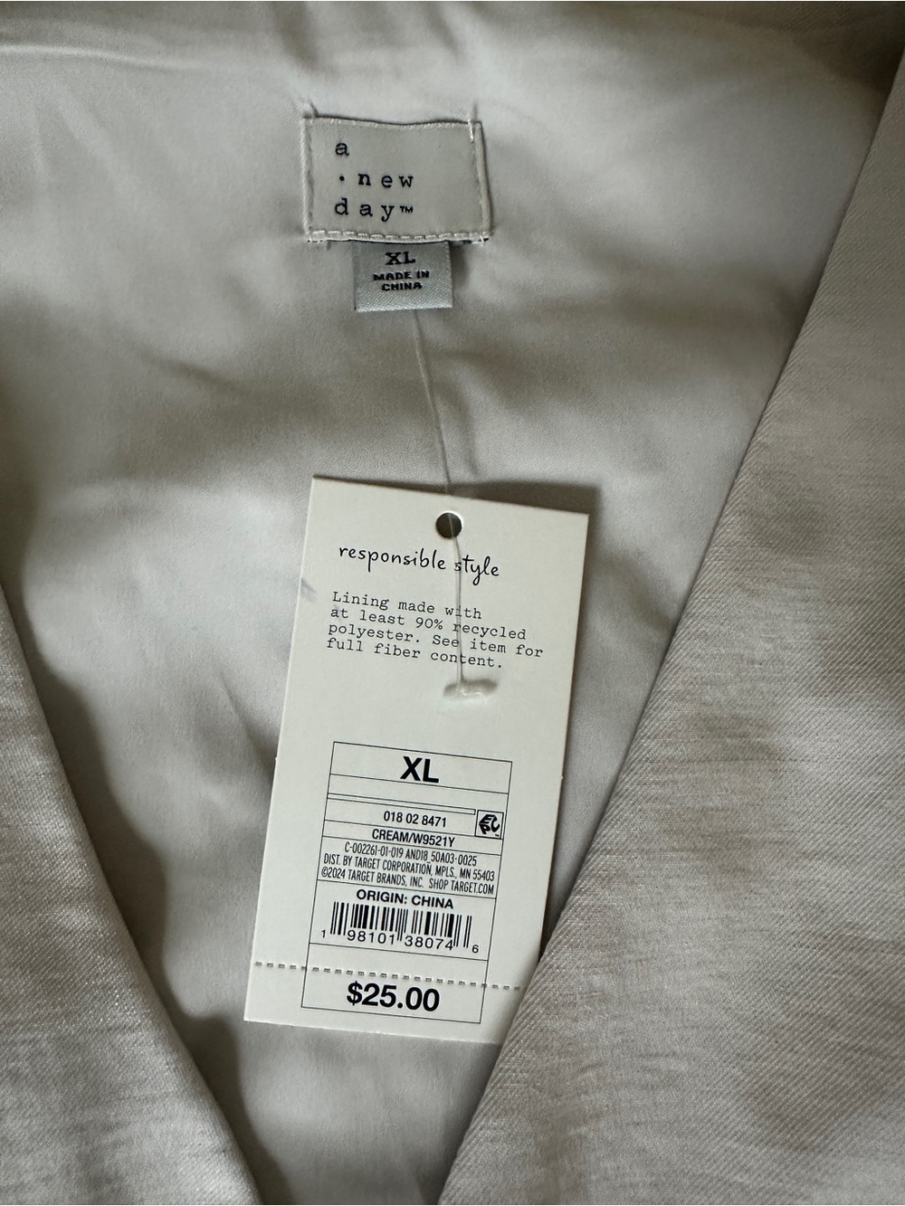 NWT A New Day lightweight vest - Picture 3 of 4